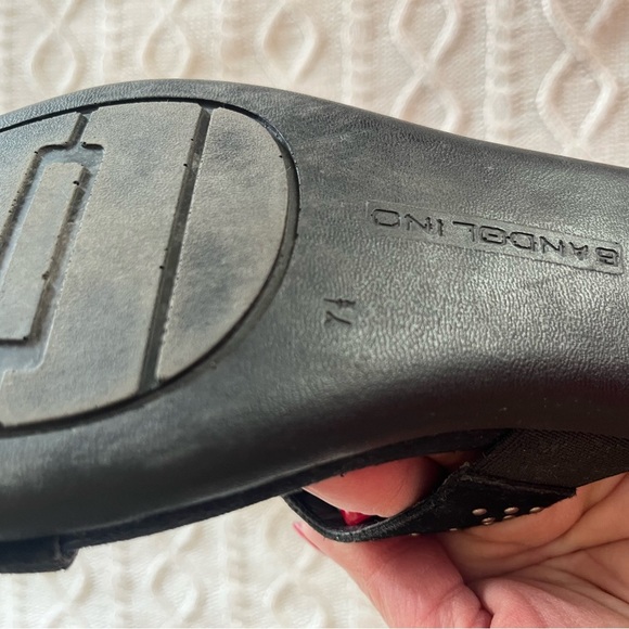 Bandolino Black Studded Women's Sandals Size 7.5 - Picture 2 of 10